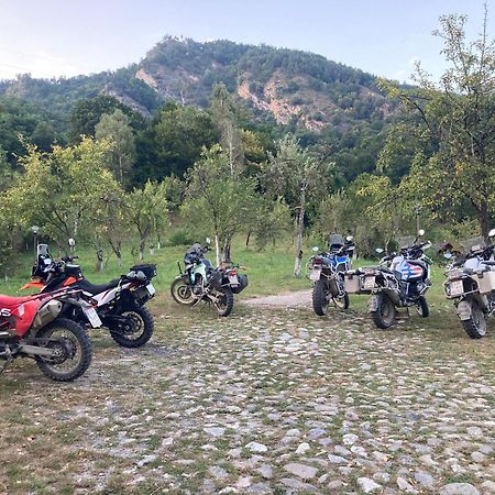 Casa Colt De Rai Villa Brezoi Dış mekan fotoğraf